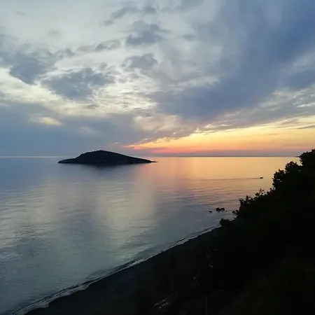 Διαμέρισμα Mouselis *