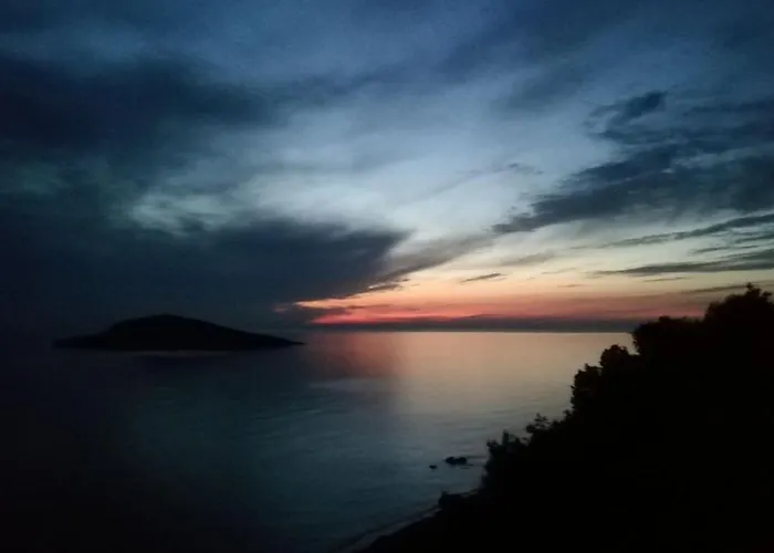 Mouselis アパート