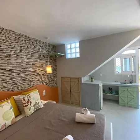 Apartment Mouselis
