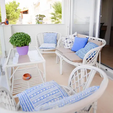 Mouselis Apartamento *