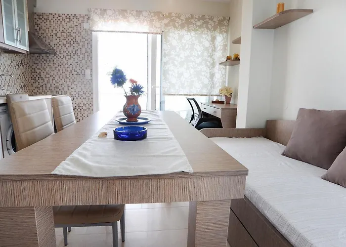 Apartment Mouselis *